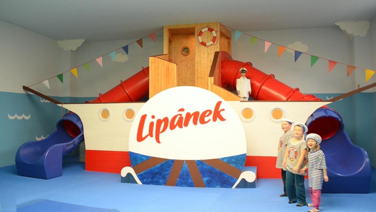 Blatsky Dvur Aparthotel Veselí nad Lužnicí Buitenkant foto